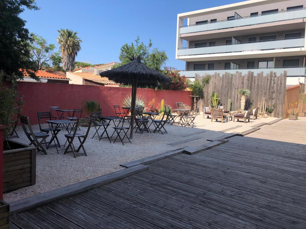 ארגלס-סור-מר Hotel Les Mimosas מראה חיצוני תמונה